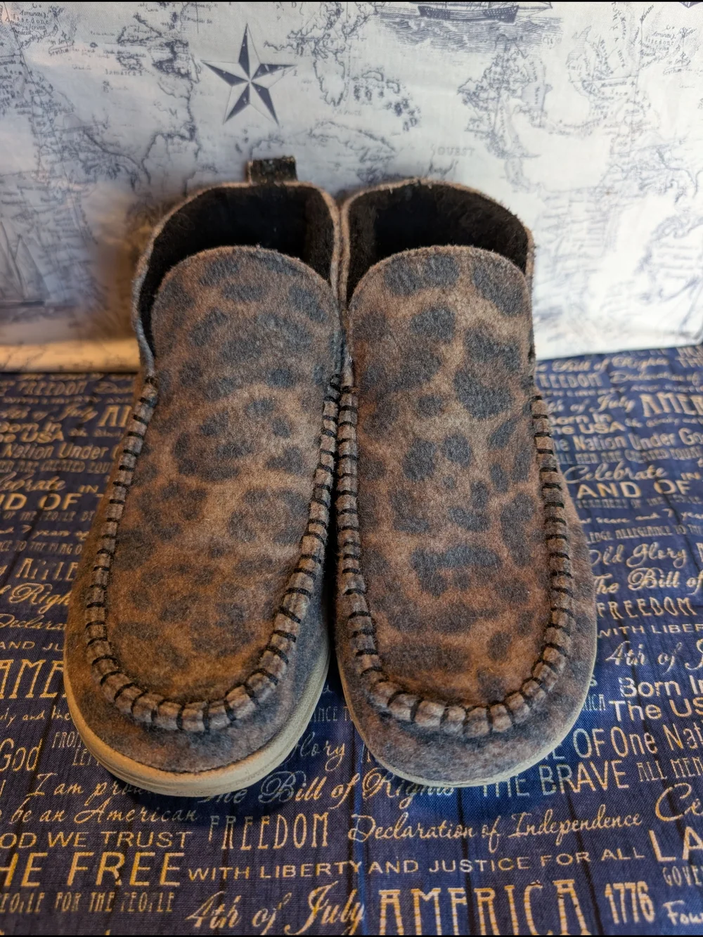 Hey Dude Kids Leopard Print Brown Tan - Picture 3 of 8